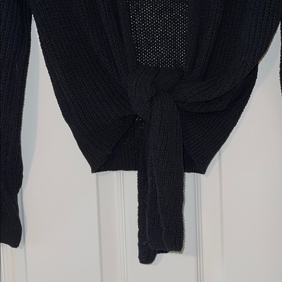 Black tie sweater - Picture 2 of 2